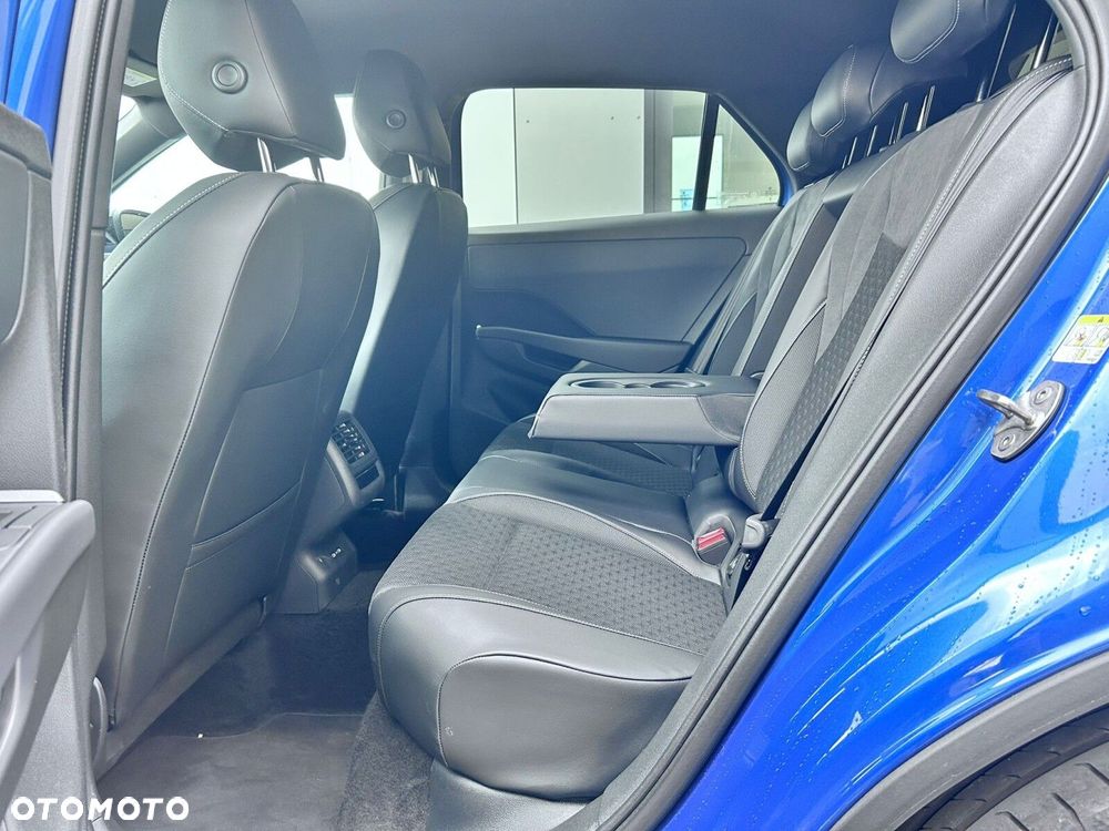 Volkswagen T-Roc - 12