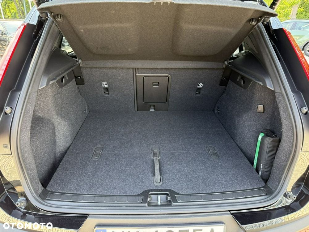 Volvo XC 40 - 22