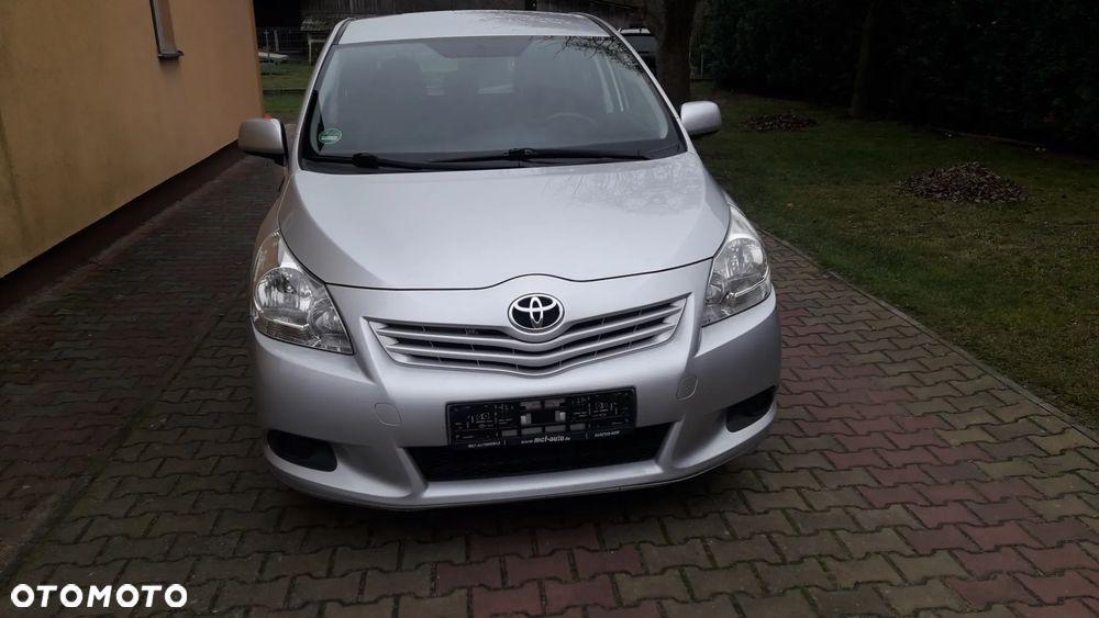 Toyota Verso 1.6 5-Sitzer - 4