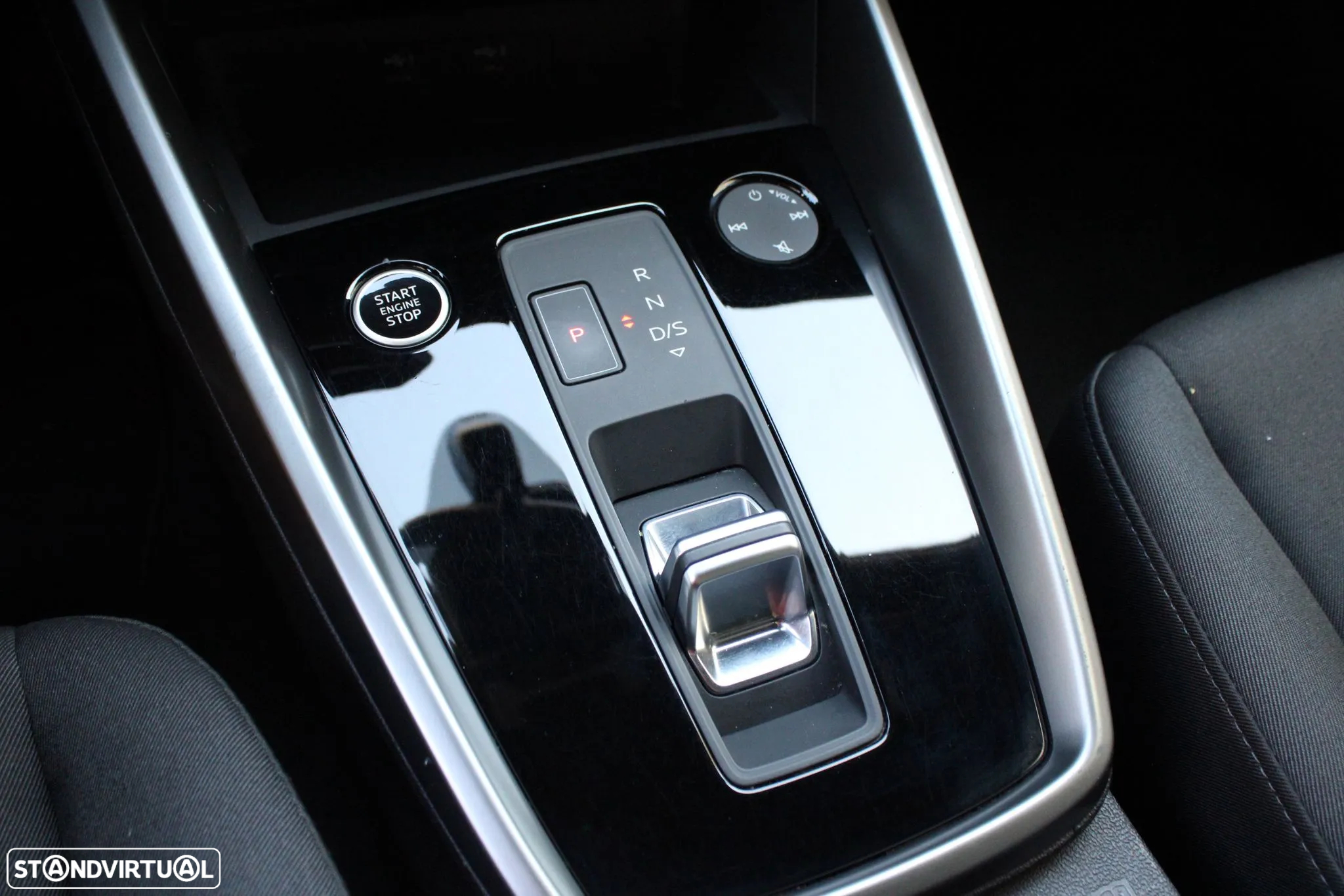 Audi A3 Limousine 30 TFSI S tronic - 28