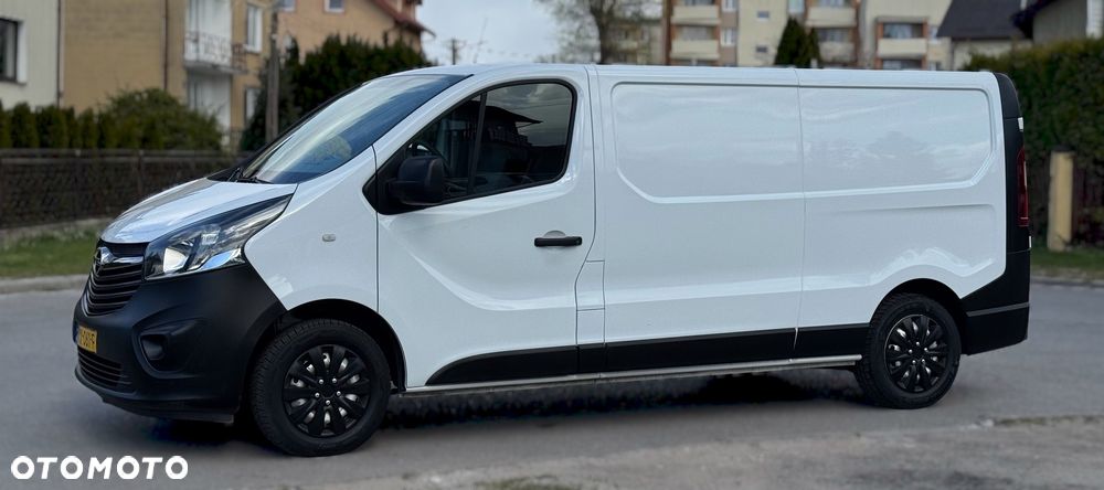 Opel Vivaro - 8