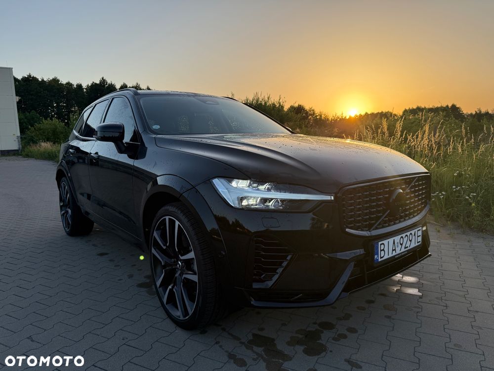Volvo XC 60 T8 Plug-In Hybrid AWD Ultra Dark - 2