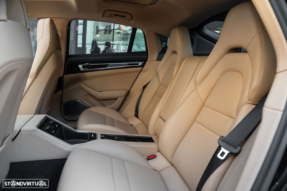 Porsche Panamera 4S E-Hybrid Executive - 36