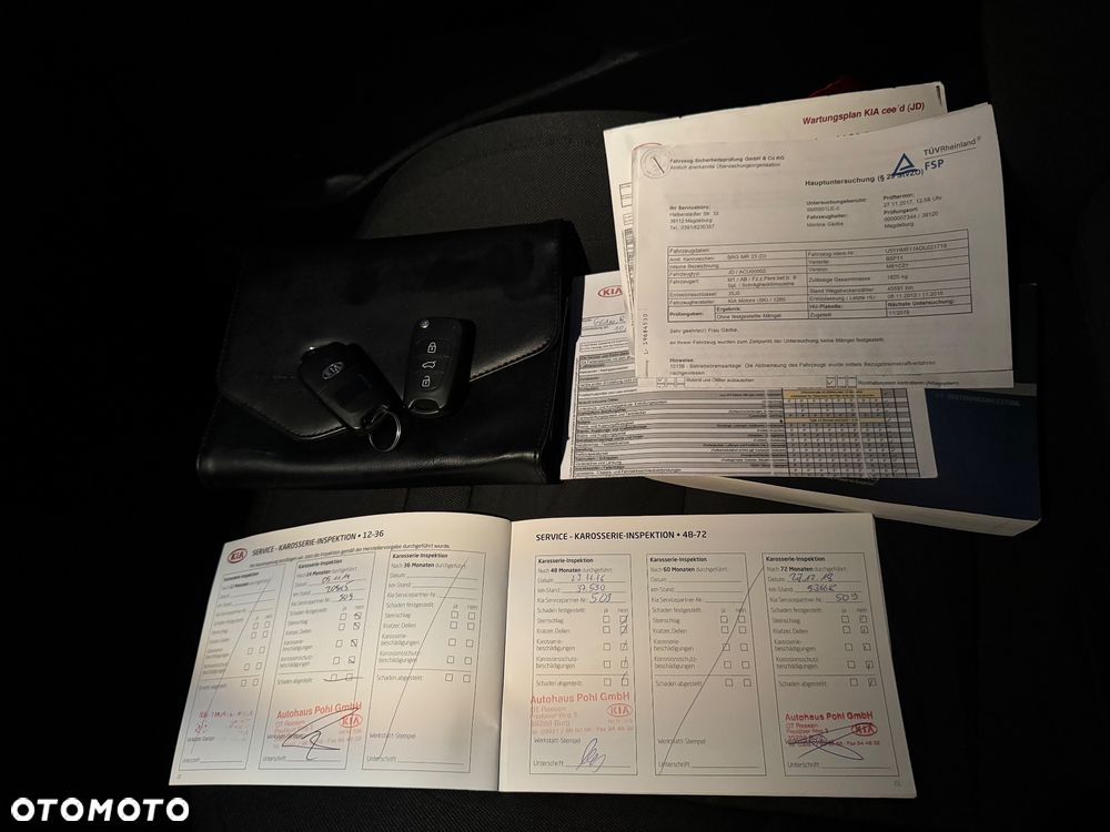 Kia Ceed - 40