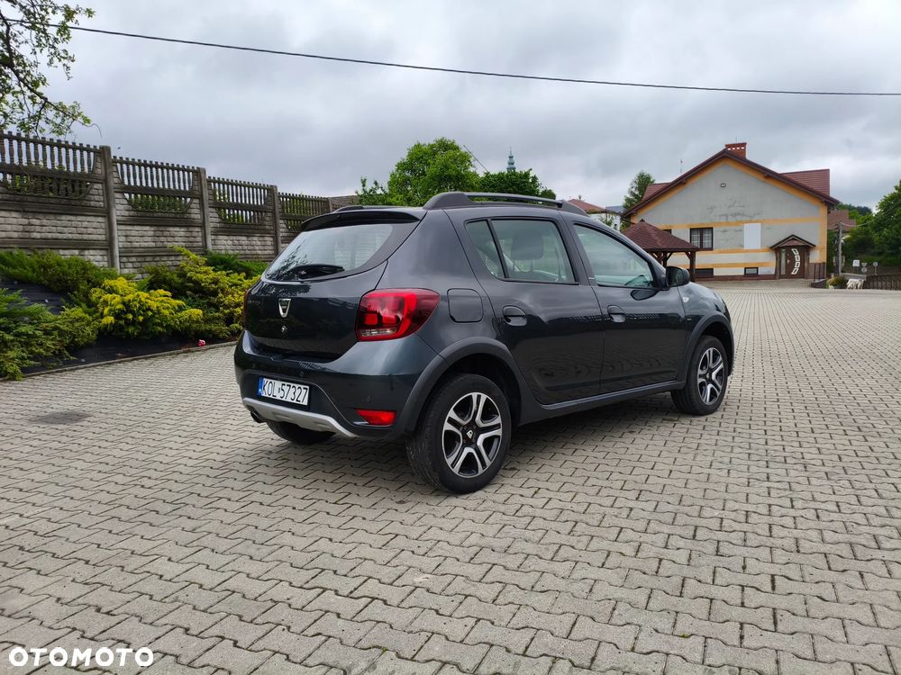 Dacia Sandero 0.9 TCe SL Celebration S&S EU6 - 7
