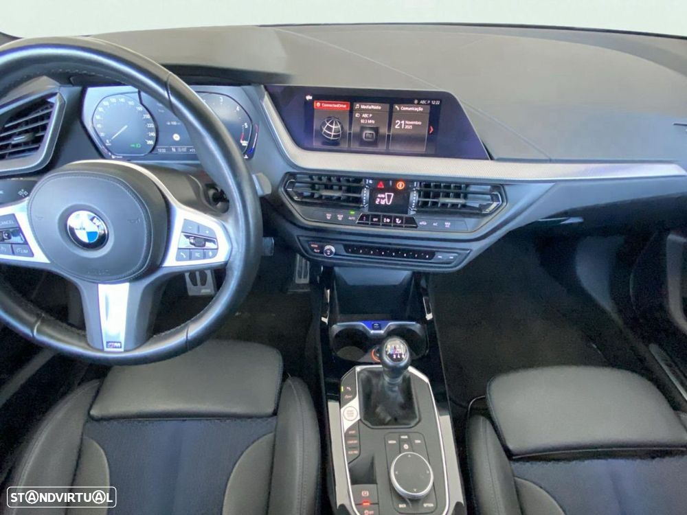 BMW 116 d Pack Desportivo M - 12