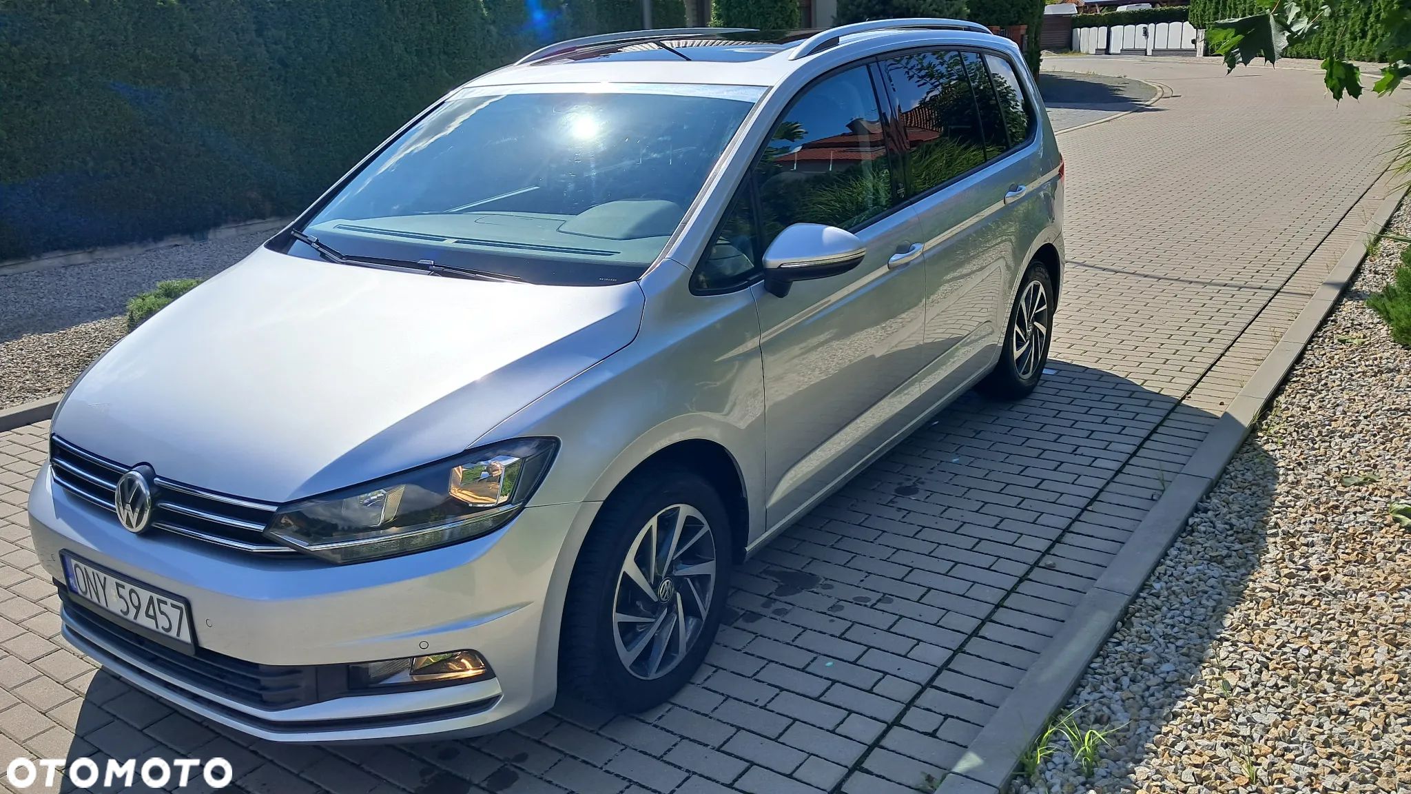 Volkswagen Touran 1.4 TSI BMT Comfortline DSG - 1