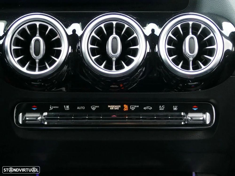 Mercedes-Benz GLA 250 e AMG Line - 23