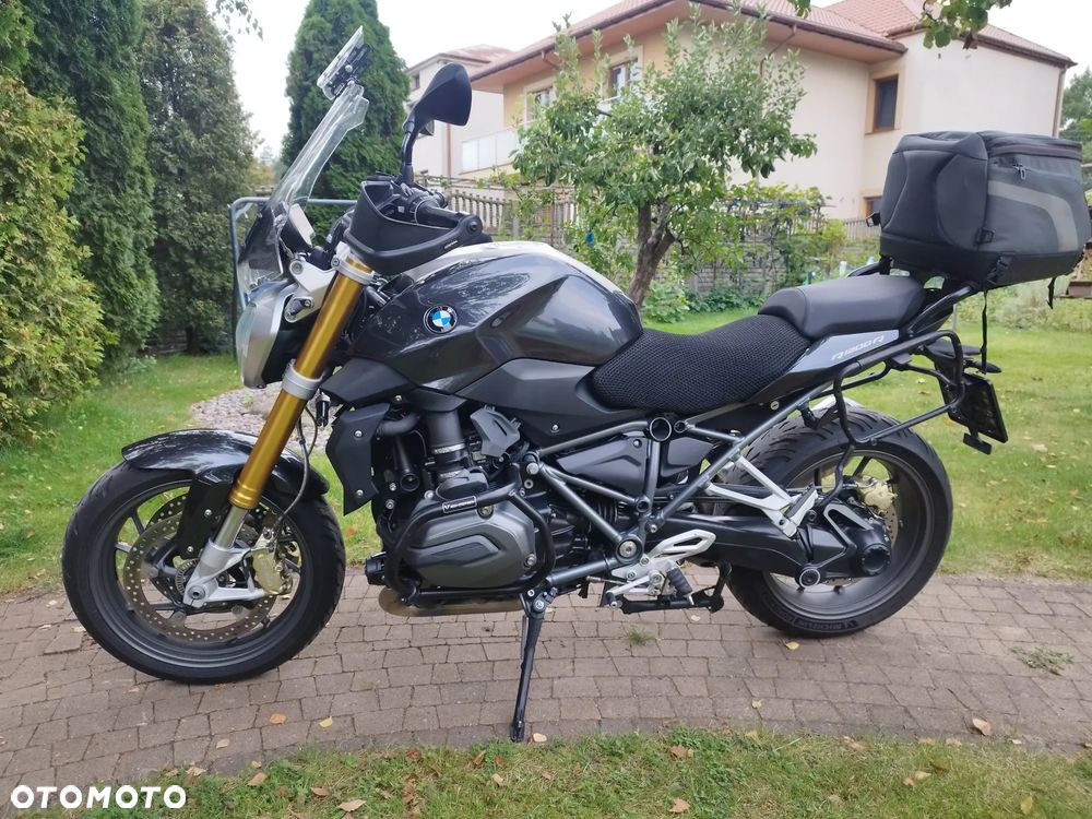 BMW R - 1