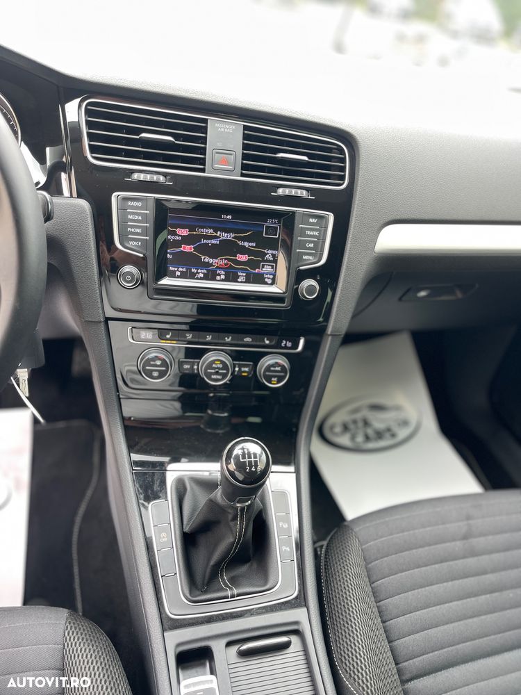Volkswagen Golf 1.2 TSI BlueMotion Technology Cup - 35