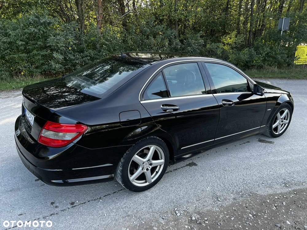 Mercedes-Benz Klasa C 220 CDI BlueEff 4-Matic Avantgarde - 5