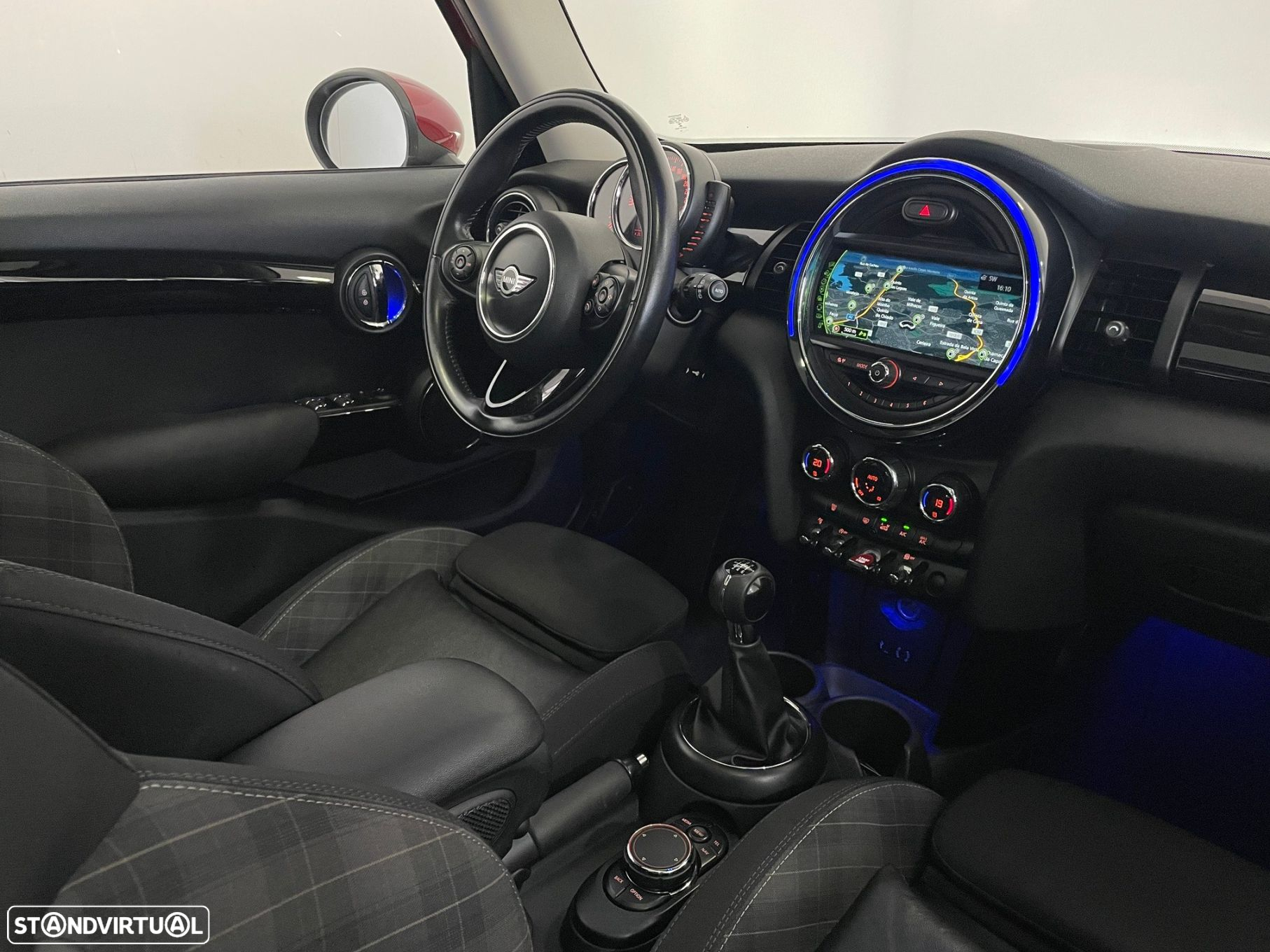 MINI 5 Portas One D - 23