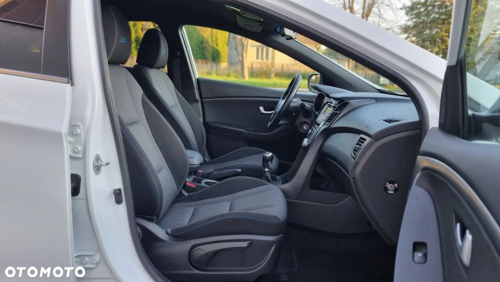 Hyundai i30 1.4 Passion - 13