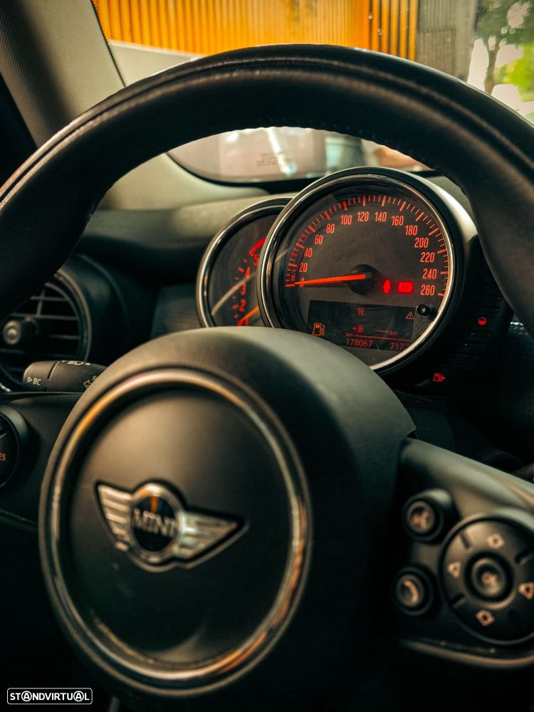 MINI 5 Portas Cooper D Seven Chili - 13