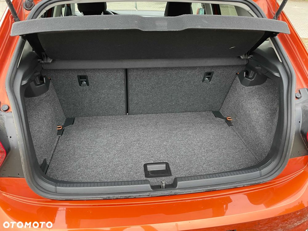 Volkswagen Polo - 7