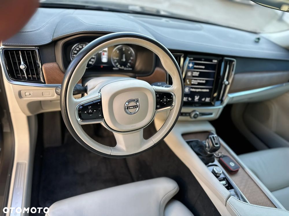 Volvo S90 D4 Inscription - 4