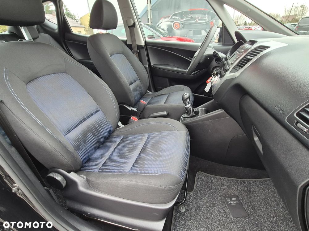 Hyundai ix20 1.6 CRDi blue Passion - 32