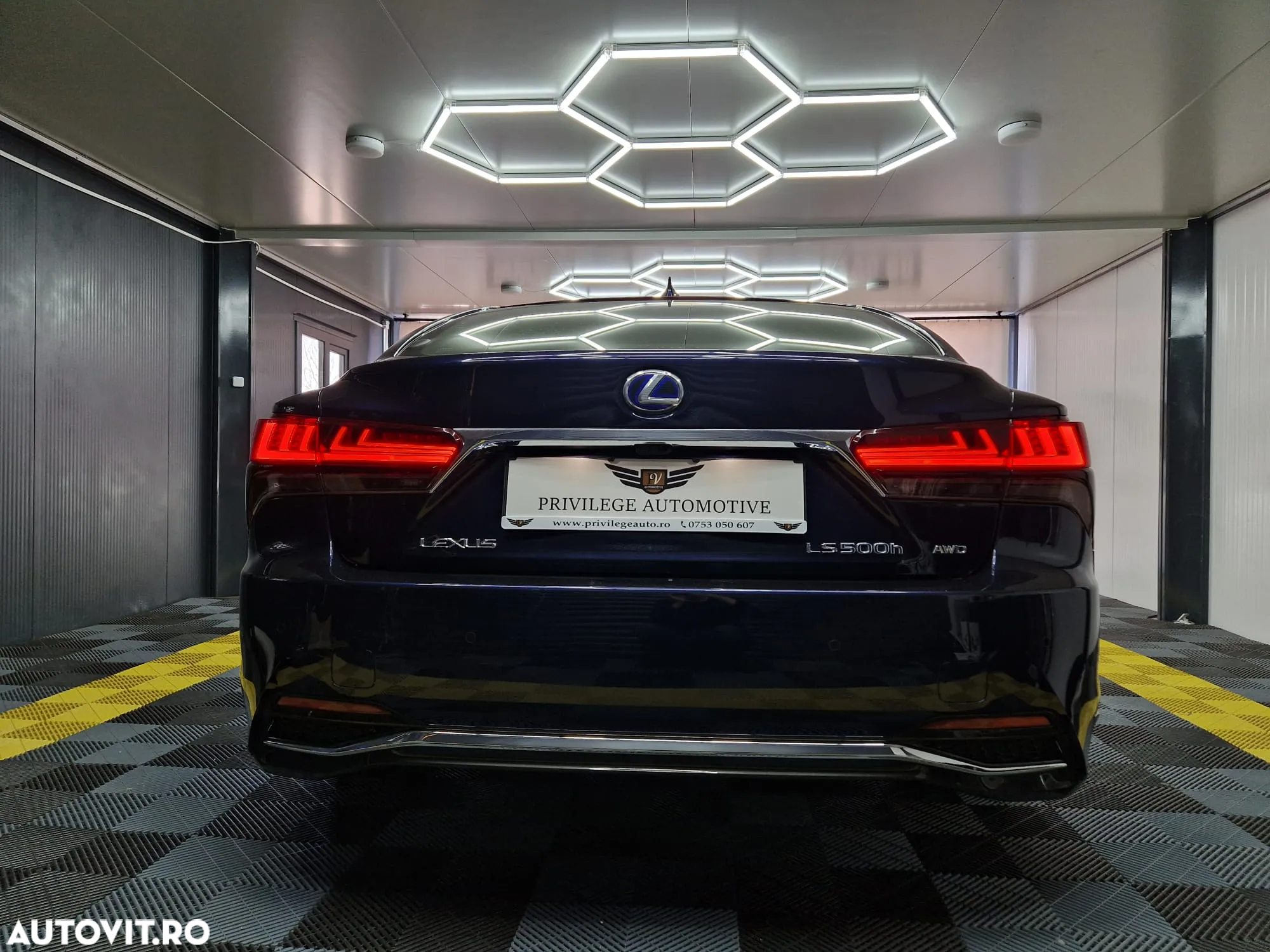 Lexus Seria LS - 6