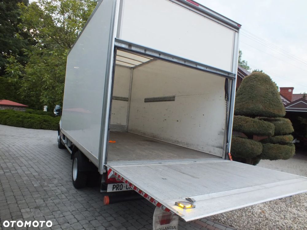 Ford Transit - 24