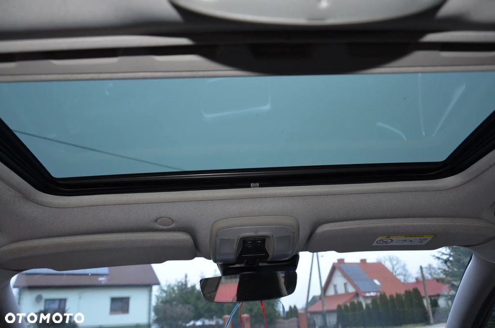 Volvo V60 D4 Geartronic Momentum - 25