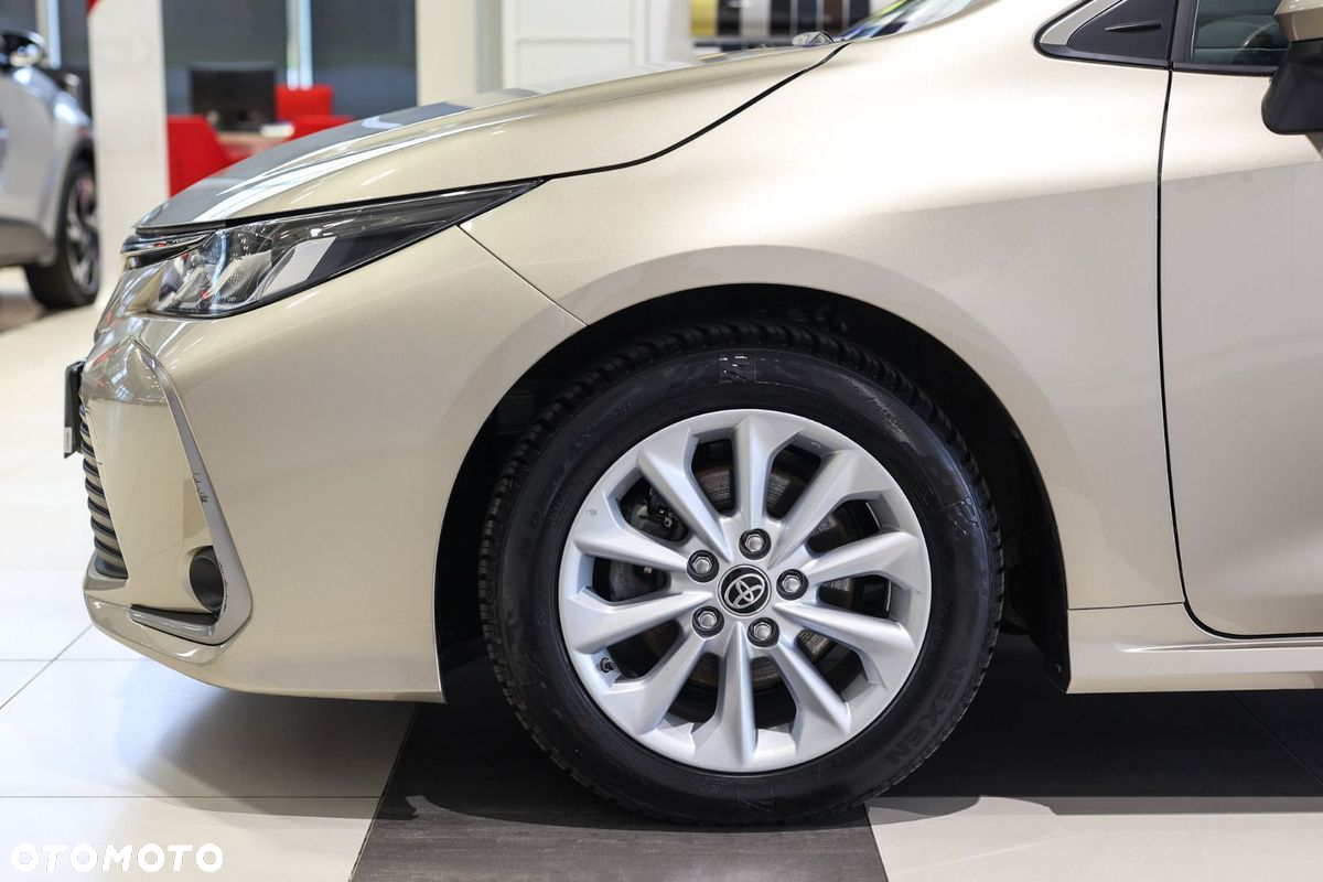Toyota Corolla - 24