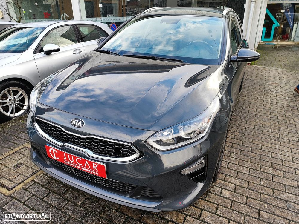 Kia Ceed 1.6 CRDi MHEV Drive - 1