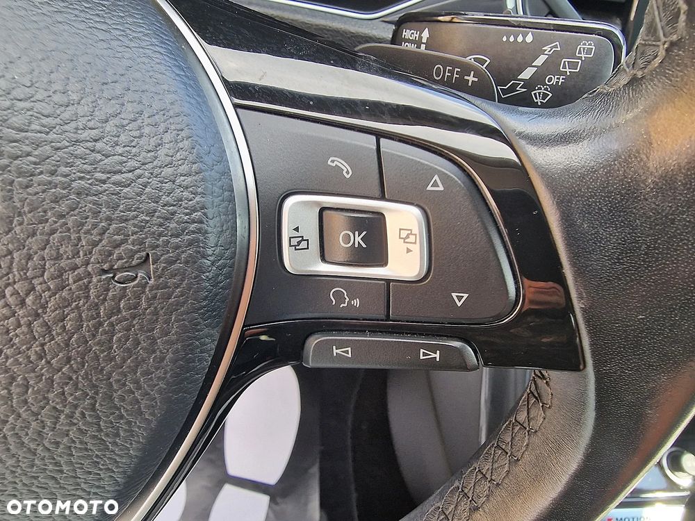 Volkswagen T-Roc 2.0 TDI SCR 4MOTION DSG Style - 14