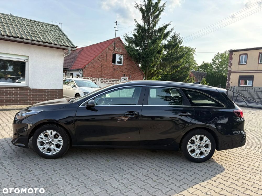 Kia Ceed - 8