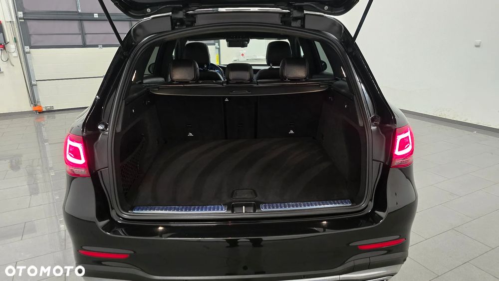 Mercedes-Benz GLC 220 d 4Matic 9G-TRONIC AMG Line Plus - 8