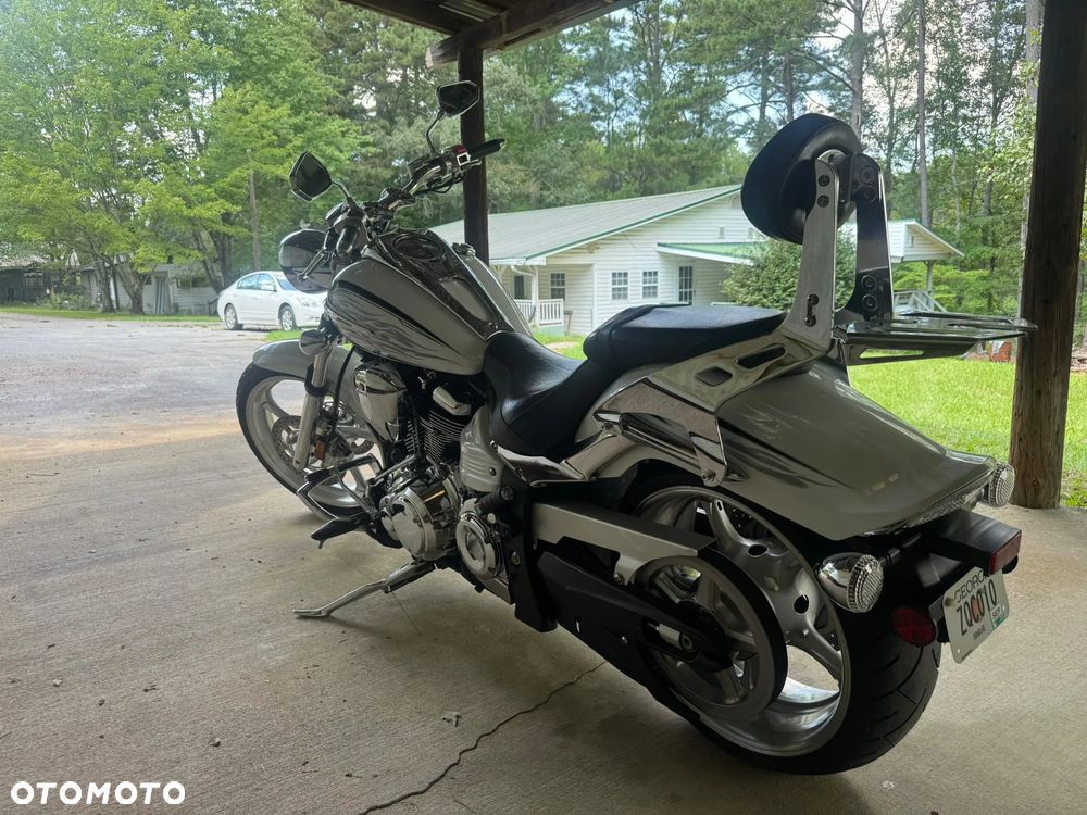 Yamaha Raider - 8