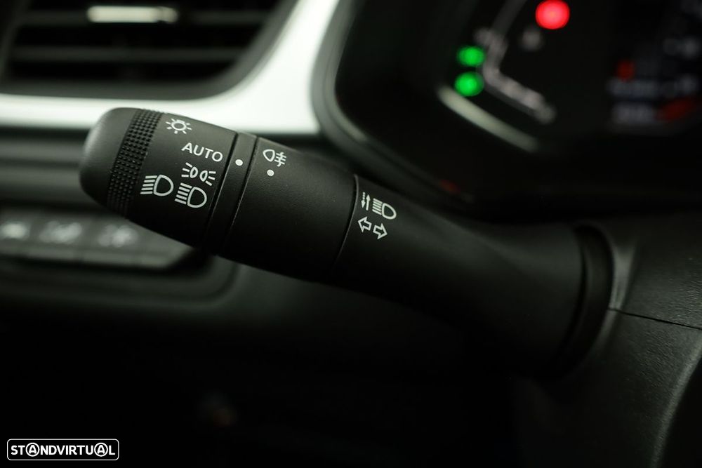 Renault Captur 1.0 TCe Techno Bi-Fuel - 17