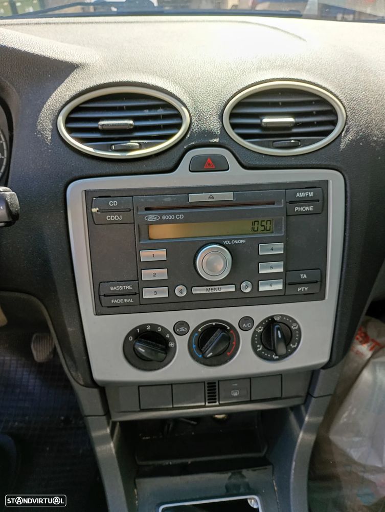Ford Focus SW 1.4 Trend - 8