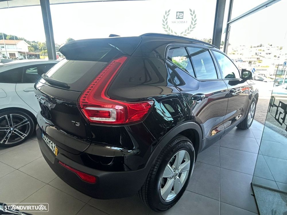 Volvo XC 40 1.5 T3 - 8