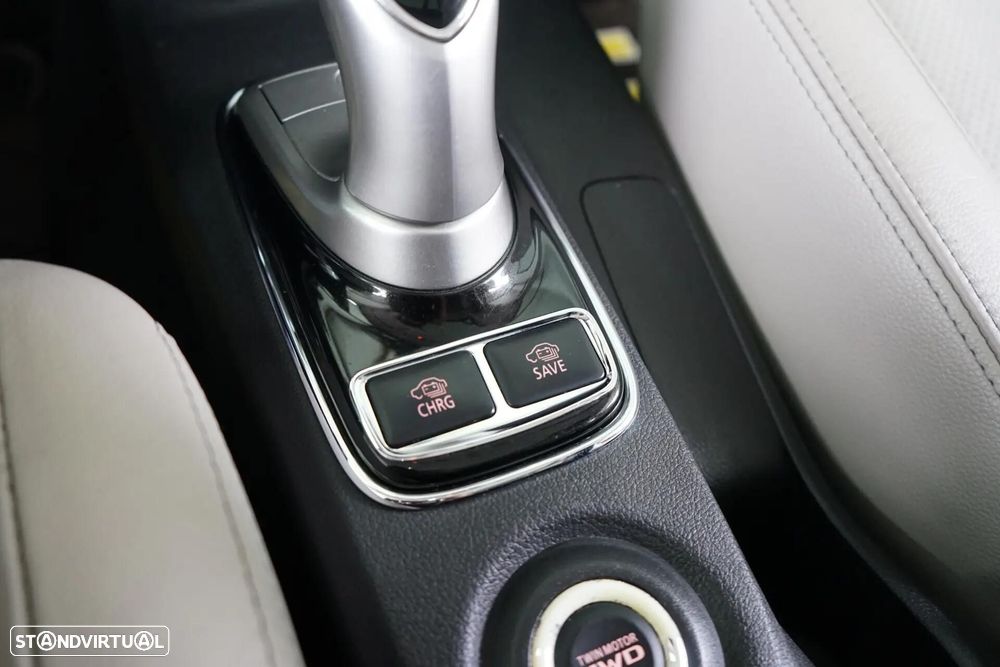 Mitsubishi Outlander 2.0 4WD - 36