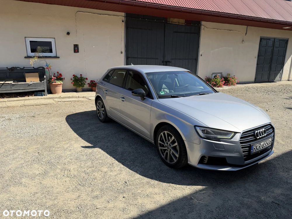 Audi A3 Sportback 2.0 TDI (clean diesel) Attraction - 1