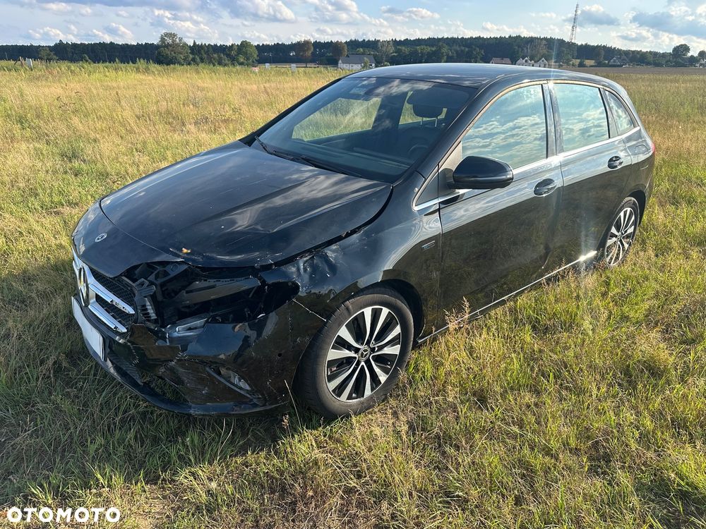 Mercedes-Benz Klasa B 250 e 8G-DCT Edition 2021 - 37