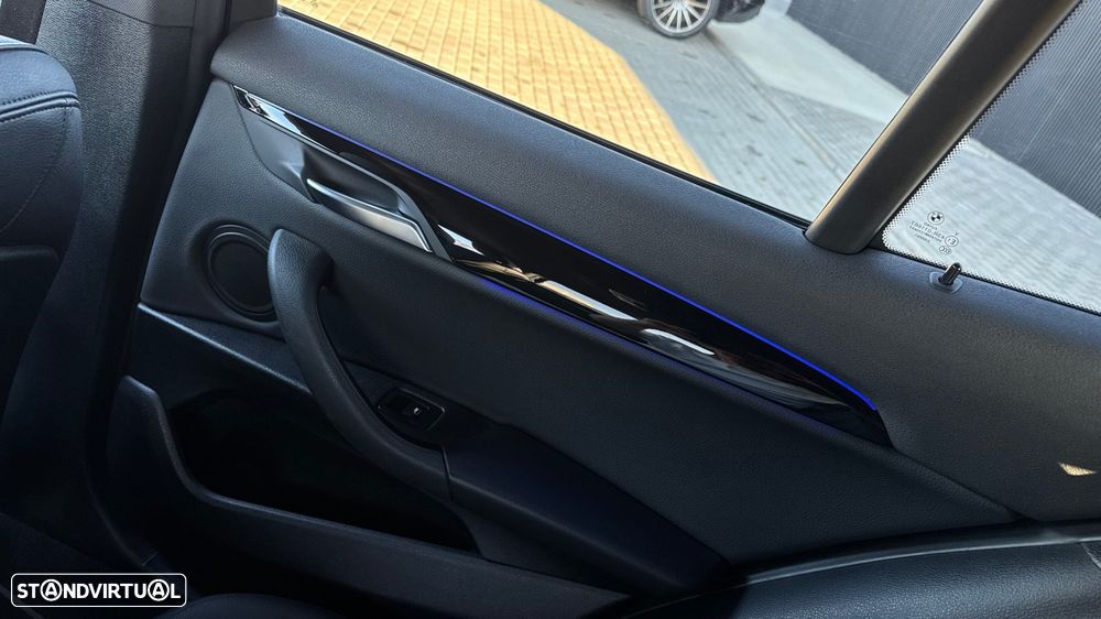 BMW X2 18 d sDrive Auto Pack M - 17