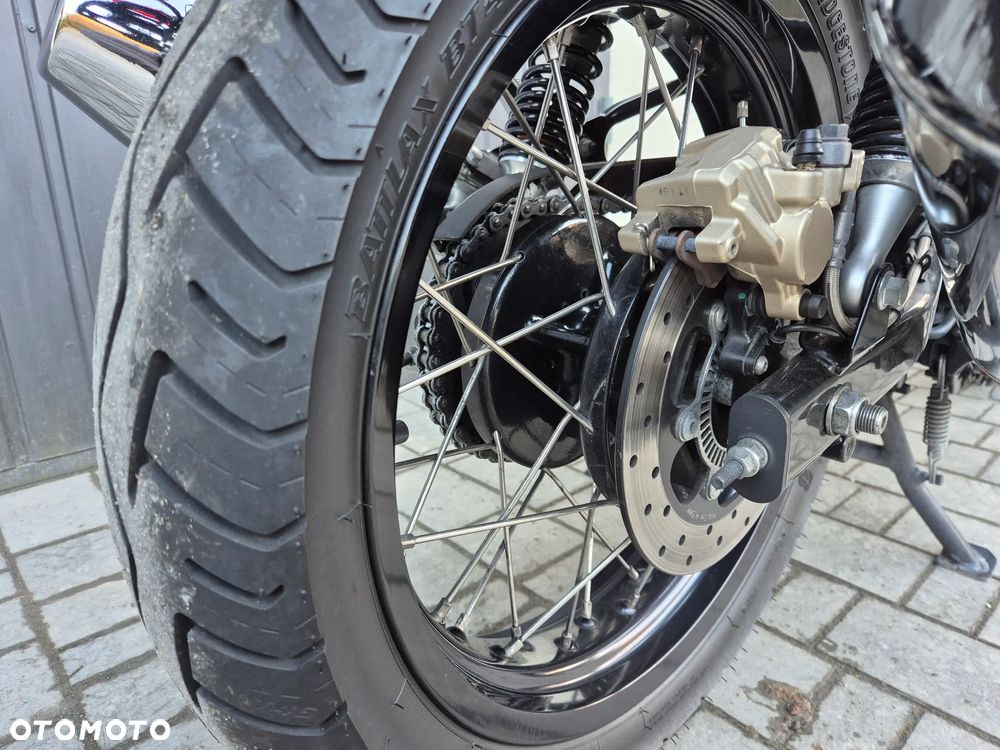 Royal Enfield Interceptor - 25