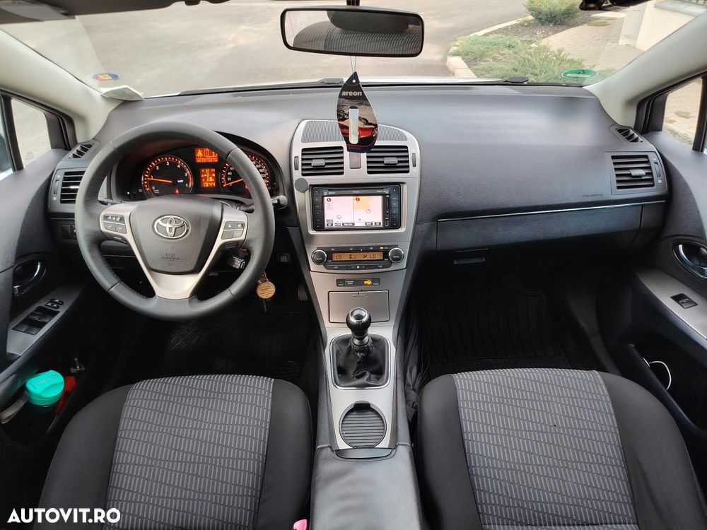 Toyota Avensis 2.0 D-4D Edition - 5
