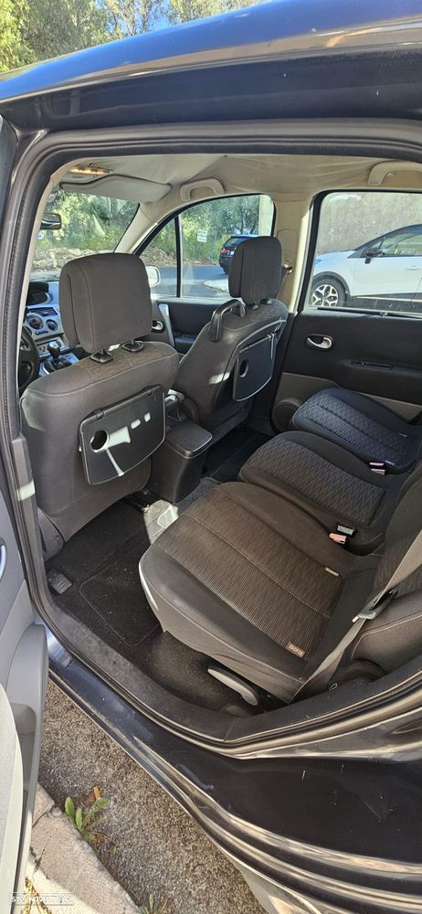 Renault Grand Scénic 1.5 dCi S 7L. - 9