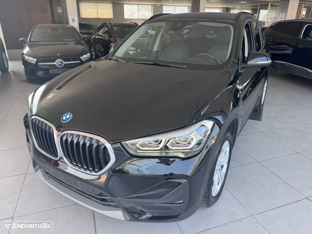 BMW X1 25 e xDrive Corporate Edition - 1