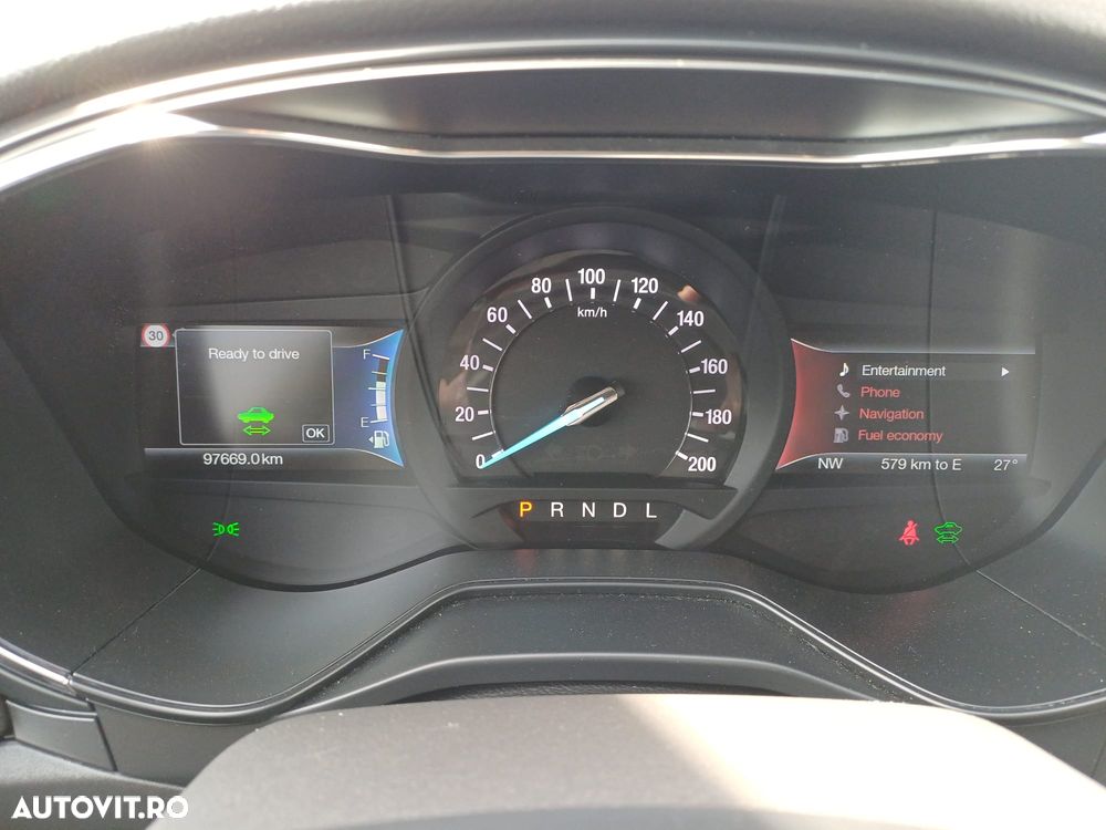 Ford Mondeo 2.0 HEV Titanium - 16