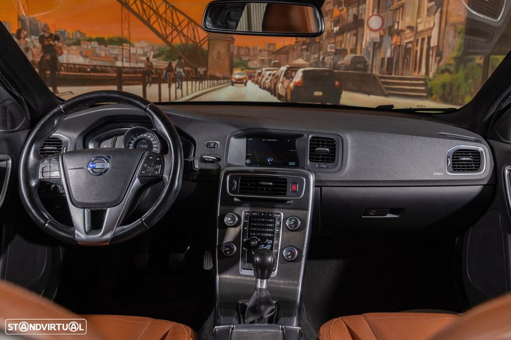 Volvo S60 Cross Country - 20