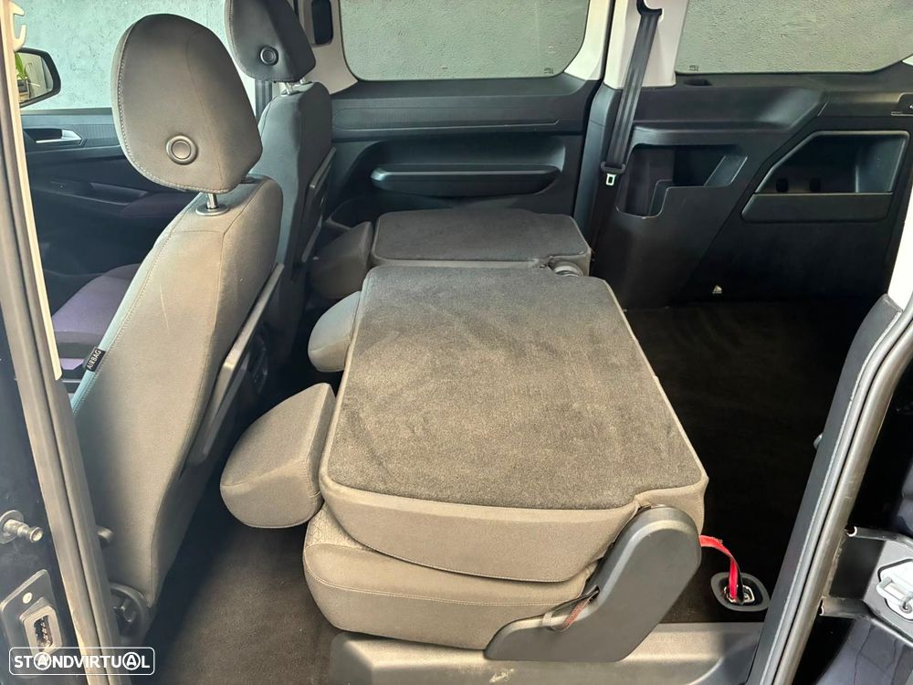 Ford Tourneo Connect Grand 2.0 TDCi Titanium Aut. - 36