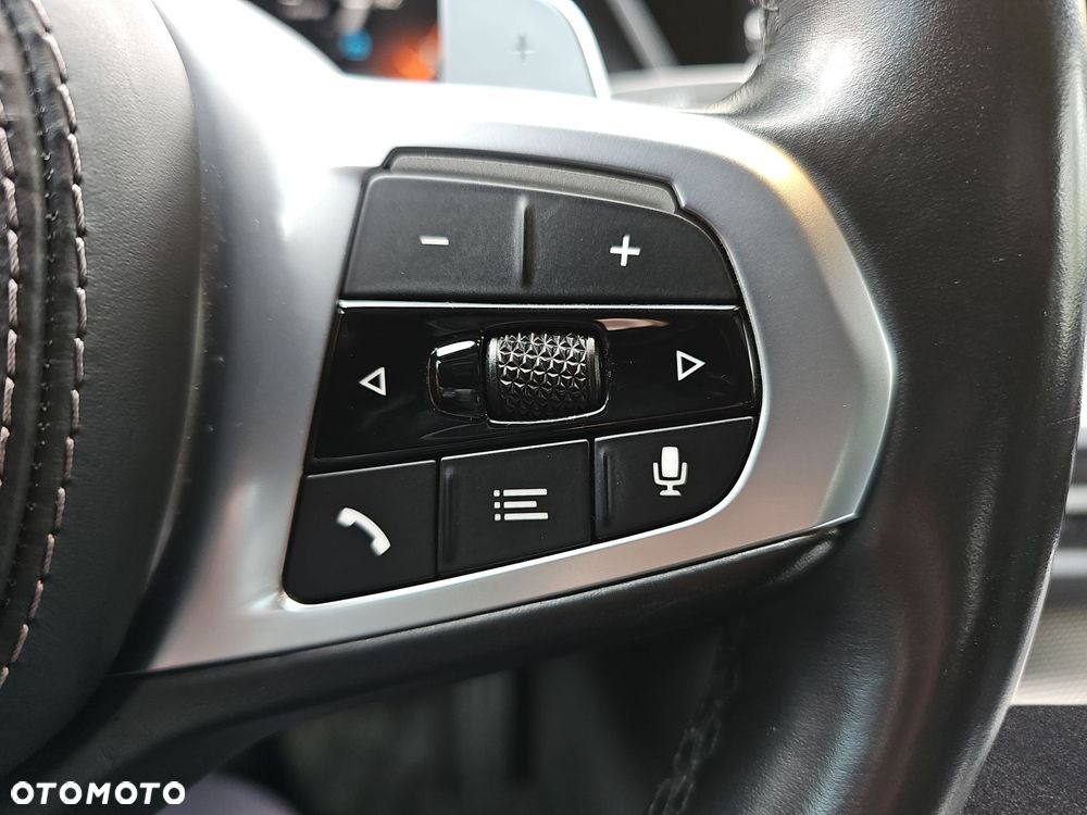 BMW X6 - 16