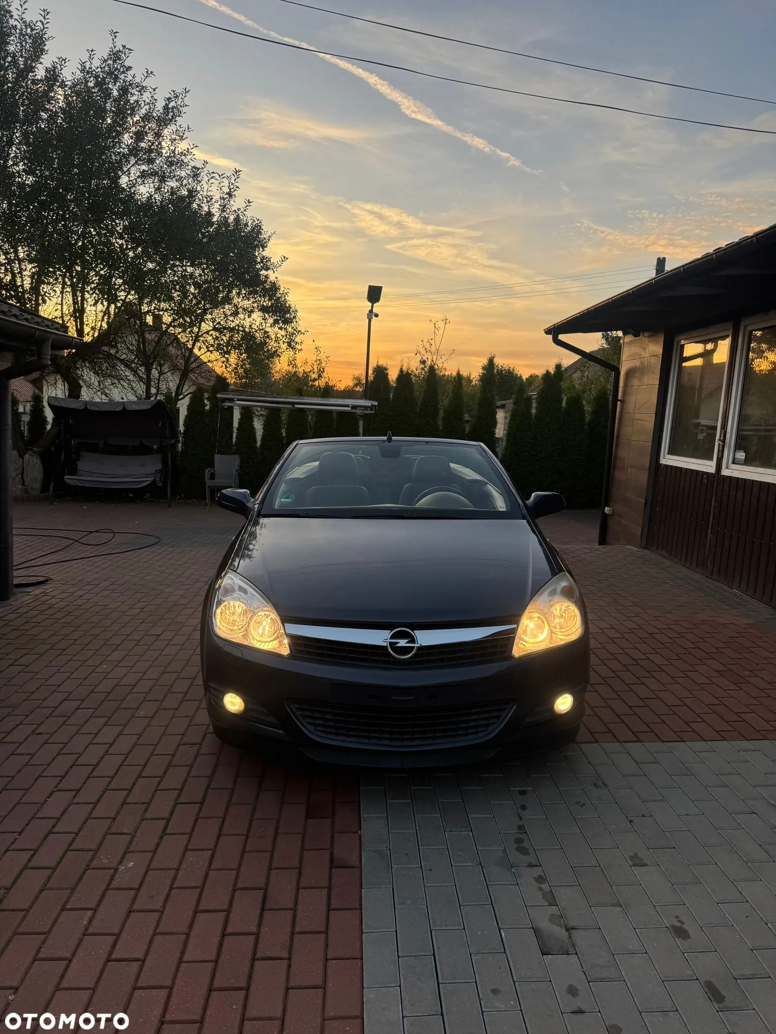 Opel Astra Twin Top 1.6 Cosmo - 2
