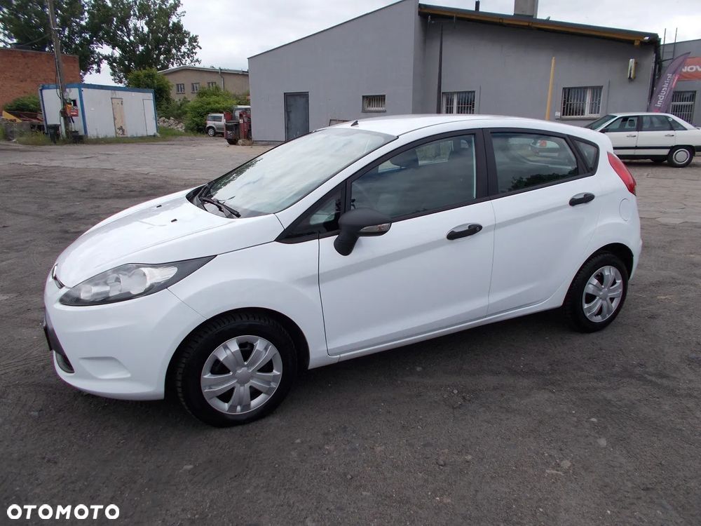 Ford Fiesta 1.25 Celebration - 1