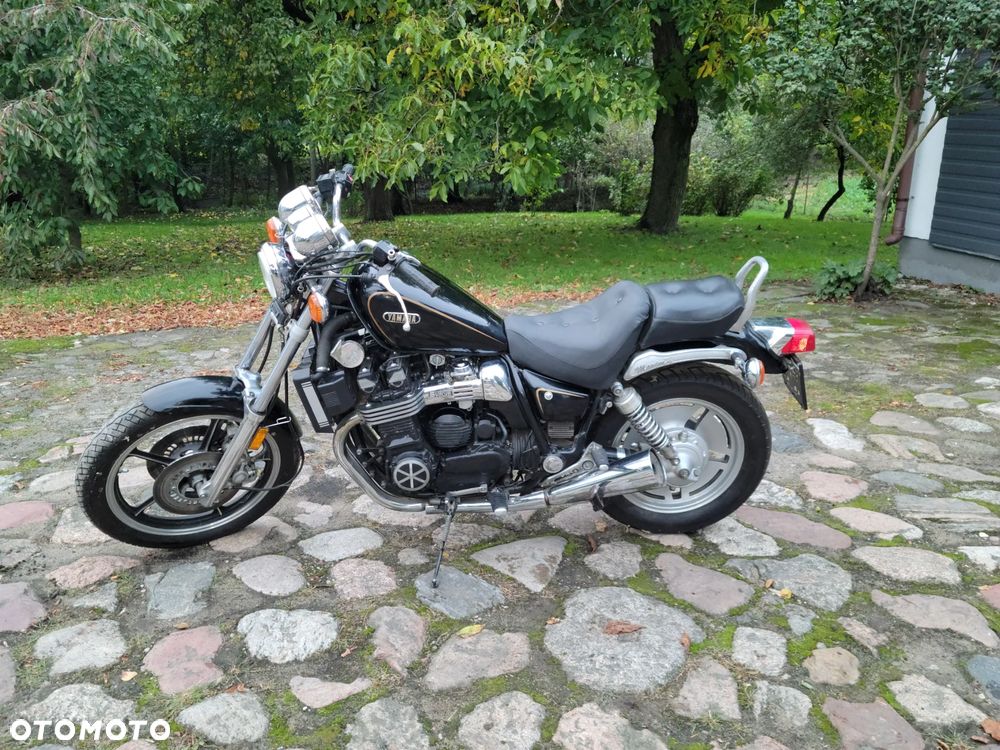 Yamaha Maxim - 1