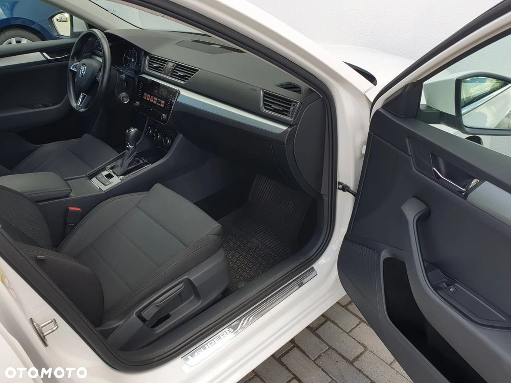 Skoda Superb 2.0 TDI Ambition DSG - 7