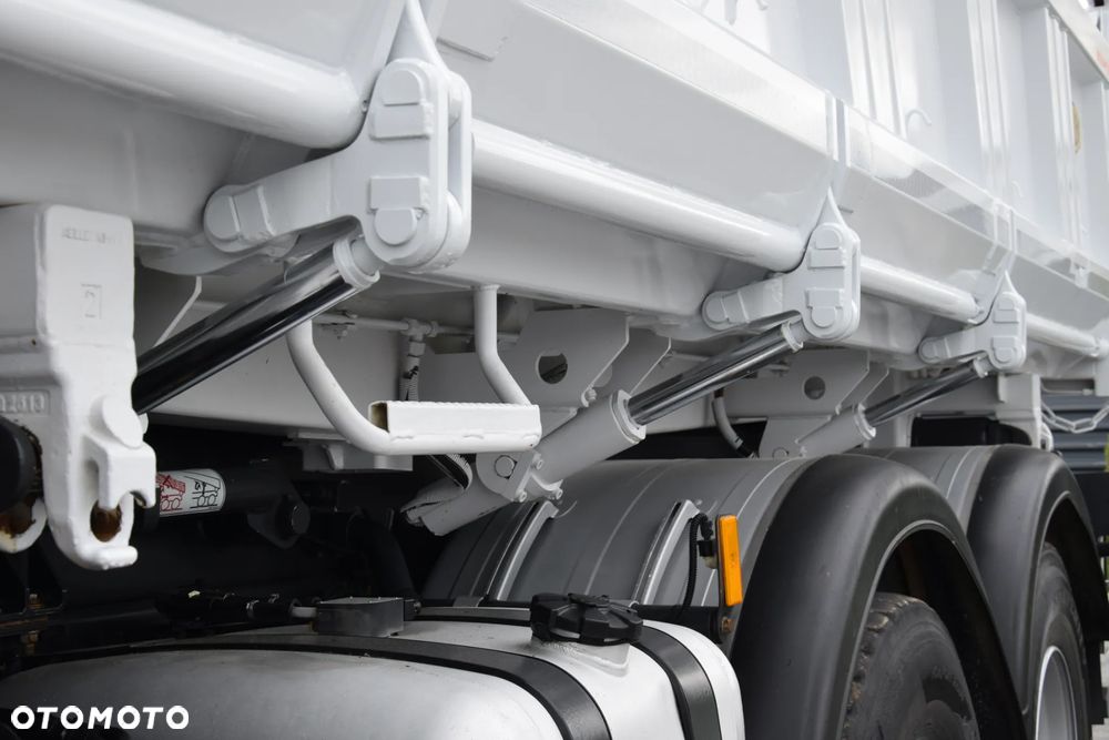 Mercedes-Benz AROCS 3243 / 8x4 / EURO 6 / WYWROTKA / MELLER KIPPER / HYDROBURTA / AUTOMAT / SERWISOWANY / SPROWADZONY - 21